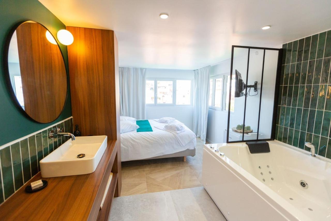 Love Room Du Mont D'Or - Baignoire Spa - Minibar Offert مارسيليا المظهر الخارجي الصورة